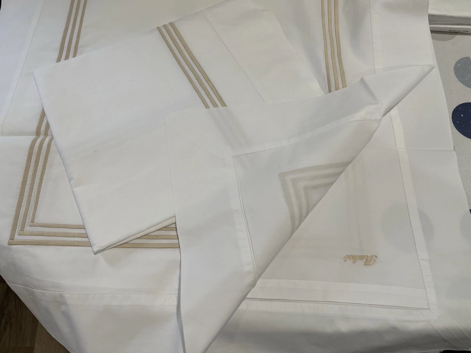 $1210 Pratesi Italy New (2) King Shams 460TC Percale 3 Line Embroidery W/Beige