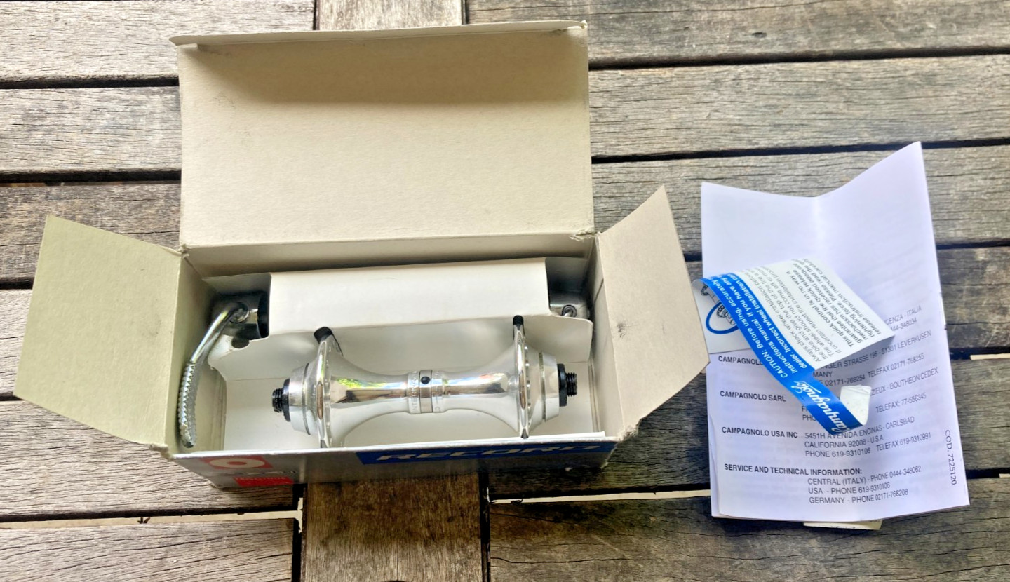 Campagnolo Record Front Hub NOS 32h Silver Quick Release 8s era c-record Campagnolo Record Front Hub NOS 32h Silver Quick Release 8s era c-record