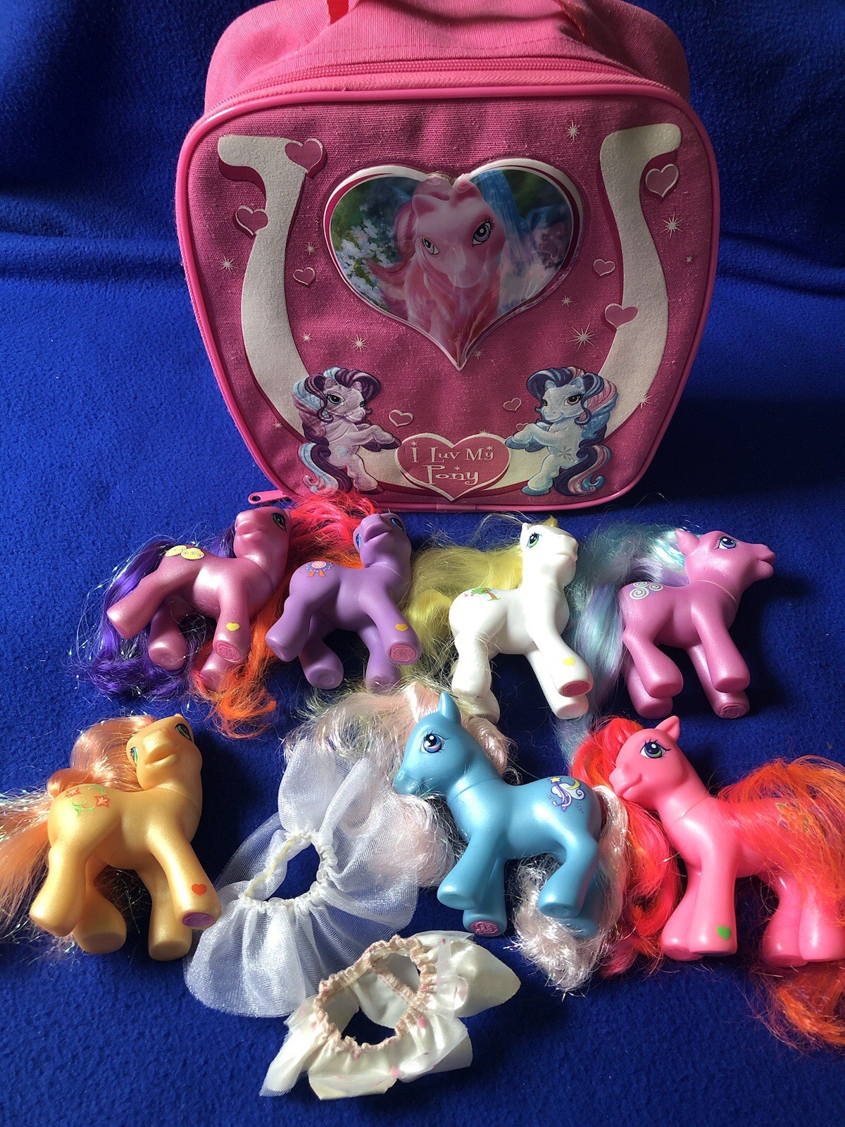 Lot of 7 G3 My Little Pony Figures In Excellent Condition With Carrying Case.