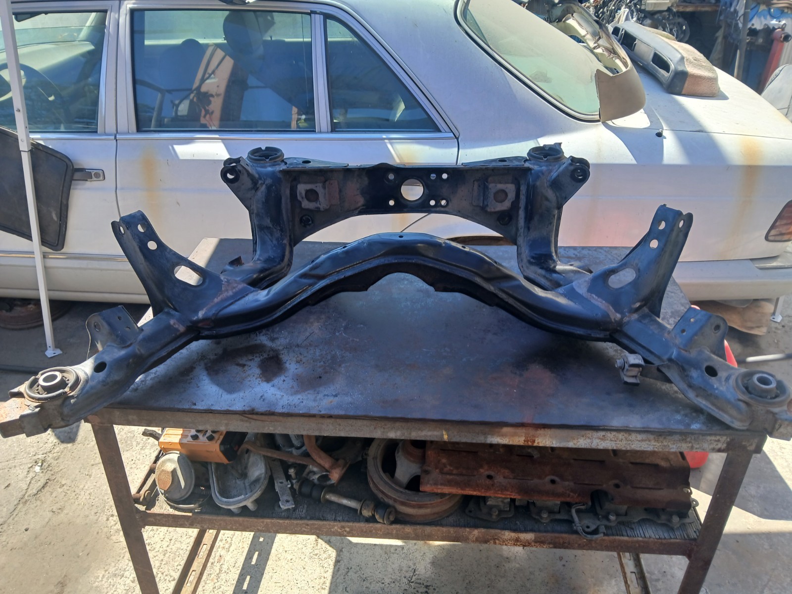 89-94 Nissan 240sx S13 OEM Rear Suspension Subframe 89-94 Nissan 240sx S13 OEM Rear Suspension Subframe