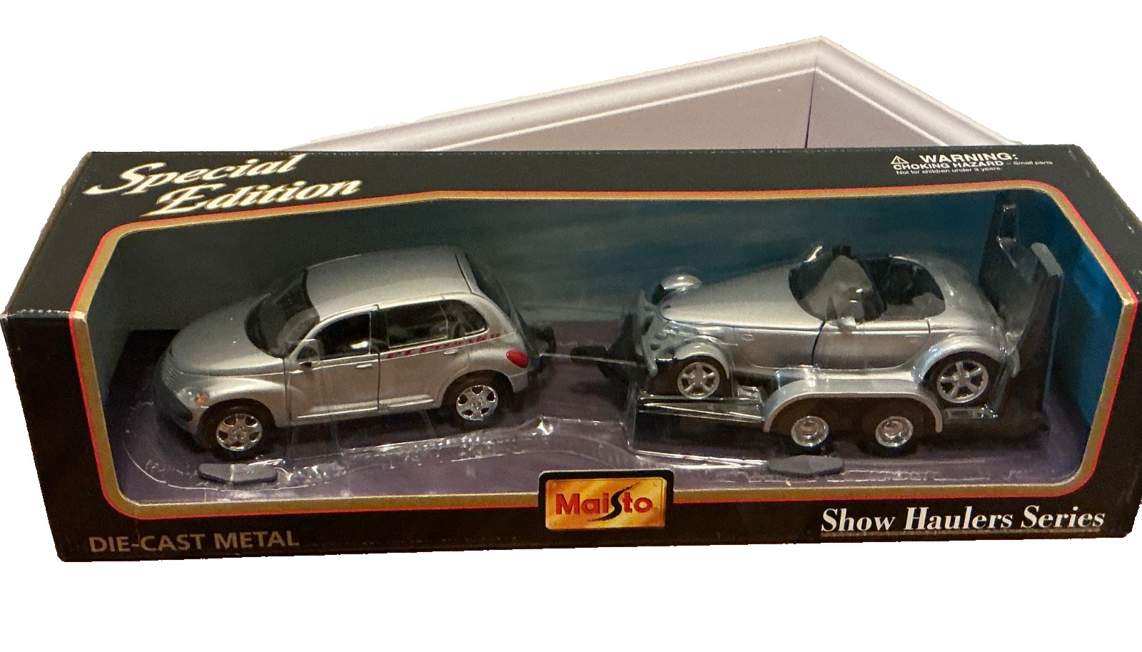 Vintage MAISTO 1:24 SHOW STOPPERS HOT HAULERS COOL CARS SERIES Chrysler cruiser