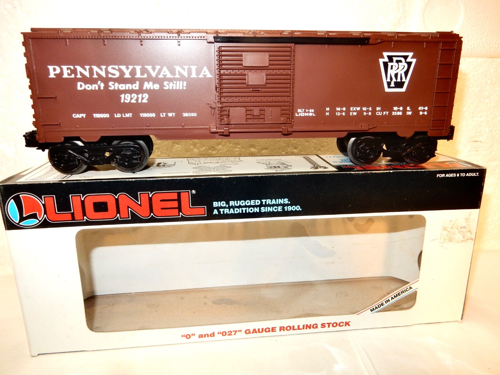 Lionel  # 6-19212 Pennsylvania Box Car   - O Gauge Freight Car-wth orig Box Look