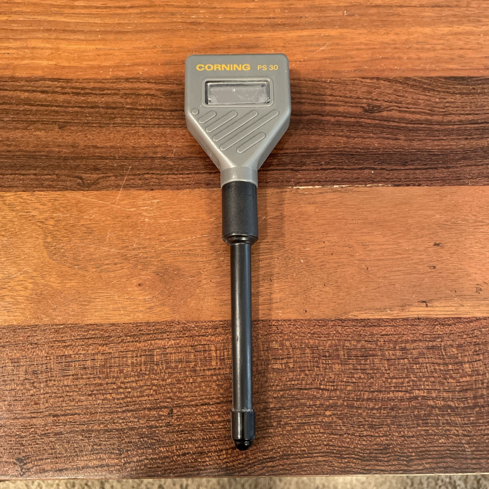 CORNING PS-30 pH Meter Sensor Uncalibrated ? Turns On