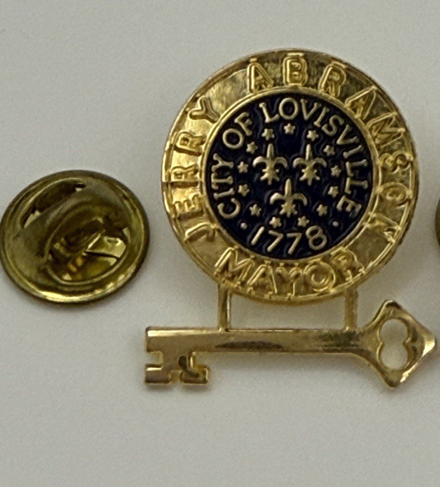 Vintage Louisville Kentucky Mayor Key Pin City of Louisville 1778 Fleur de Lis Vintage Louisville Kentucky Mayor Key Pin City of Louisville 1778 Fleur de Lis