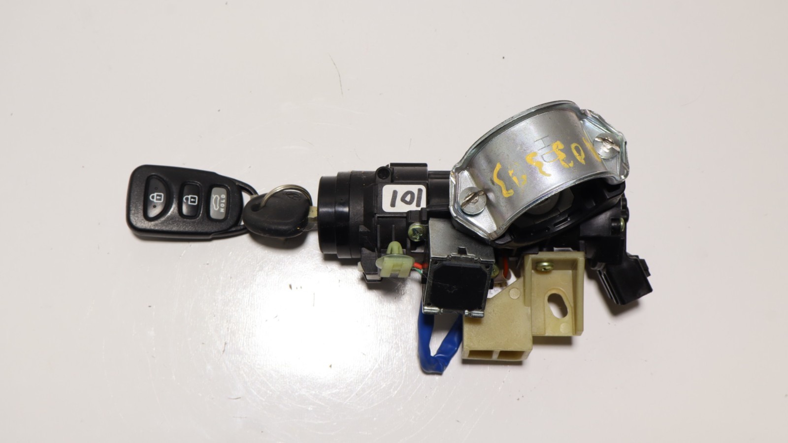 2011-2016 HYUNDAI ELANTRA IGNITION SWITCH LOCK CYLINDER W/KEY OEM