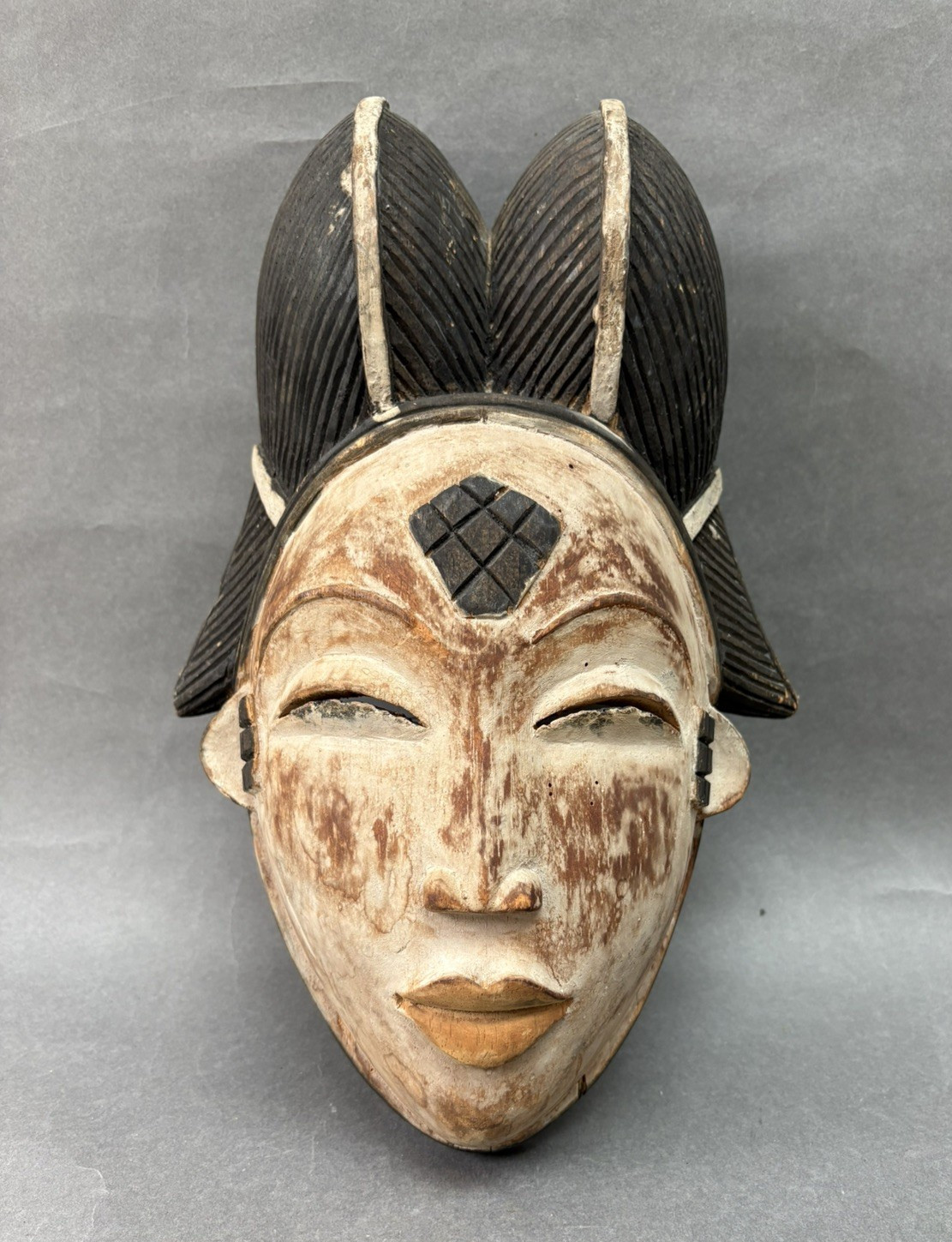 GOOD QUALITY AFRICAN TRIBAL ART CARVED GABON PUNU MASK FANG BAKOTA HEMBA LEGA GOOD QUALITY AFRICAN TRIBAL ART CARVED GABON PUNU MASK FANG BAKOTA HEMBA LEGA