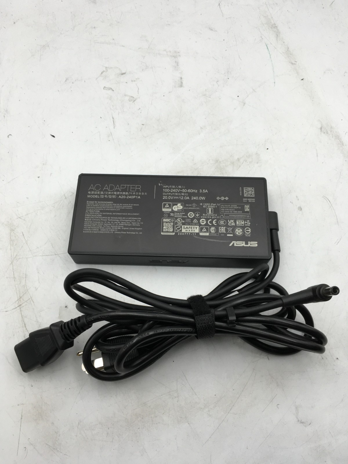 Genuine 20V 12A 240w Asus Charger A20-240P1A Barrel AC Adapter Power Supply RS Genuine 20V 12A 240w Asus Charger A20-240P1A Barrel AC Adapter Power Supply RS