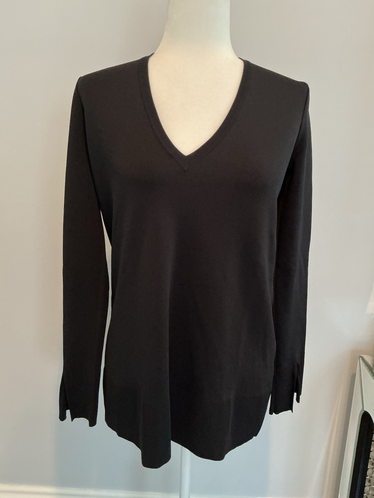 Theory Black V-Neck Long Sweater Size S NWOT