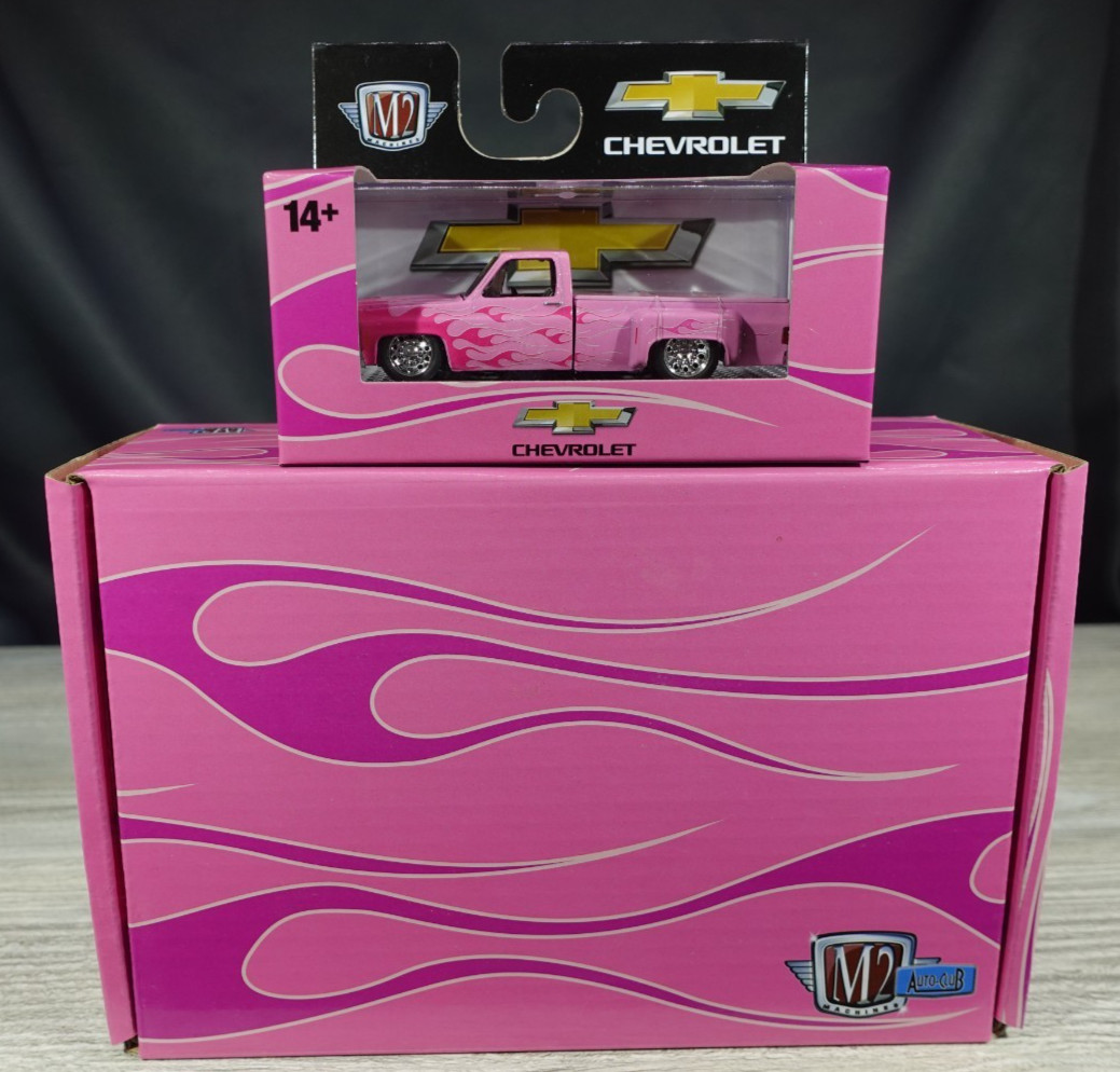 M2 Machines Auto Club 1973 Chevrolet Cheyenne Super 30 1/64