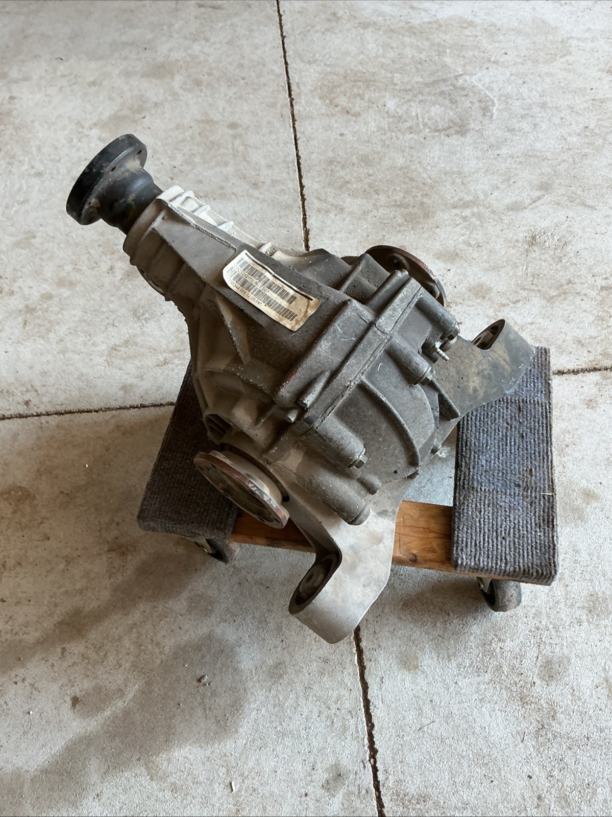 2004-2005 Volkswagen Touareg Differential Case Rear Carrier 90K 4.56 0AC525015C