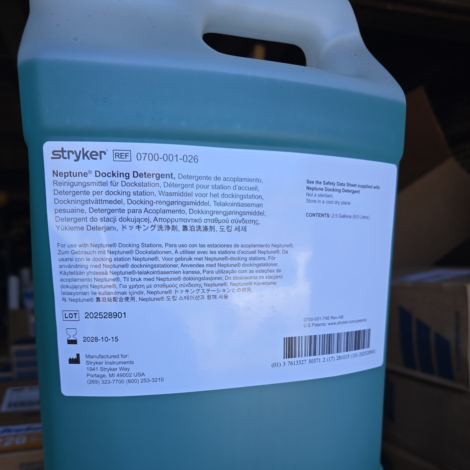 Stryker Neptune Docking Detergent 2.5 Gallon Jug 0700-001-026 Exp 10/15/2028 Stryker Neptune Docking Detergent 2.5 Gallon Jug 0700-001-026 Exp 10/15/2028