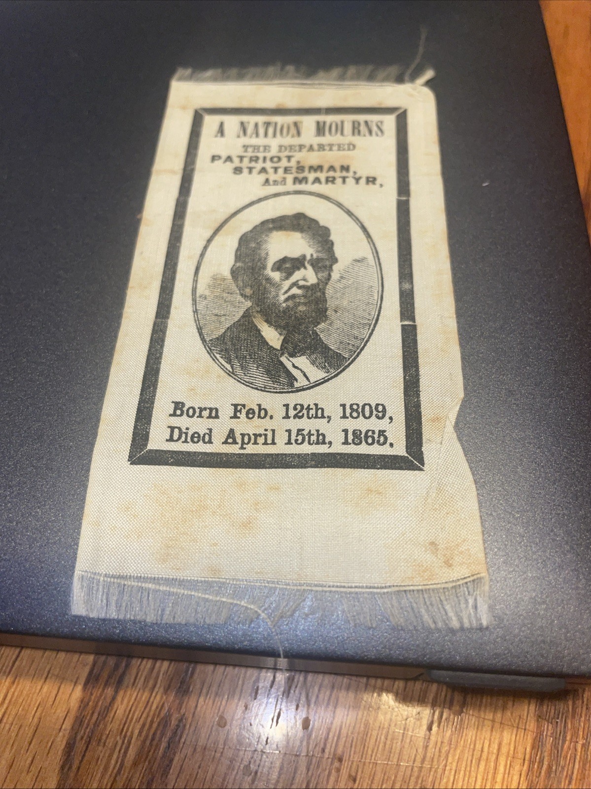 President ABRAHAM LINCOLN 1865 Silk Mourning Ribbon Original RARE Civil War President ABRAHAM LINCOLN 1865 Silk Mourning Ribbon Original RARE Civil War