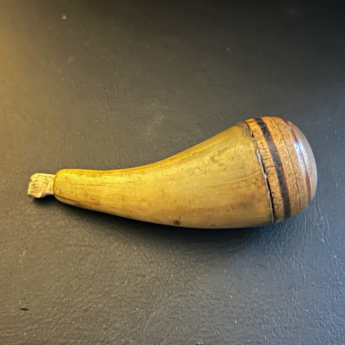 Antique Black Powder Powder Horn Flask for Muzzleloader / Muzzle Loading