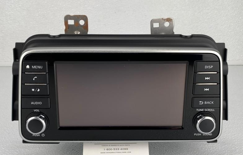 2020-2021 Nissan Versa Audio Radio Receiver Display Screen W/O Navigation OEM