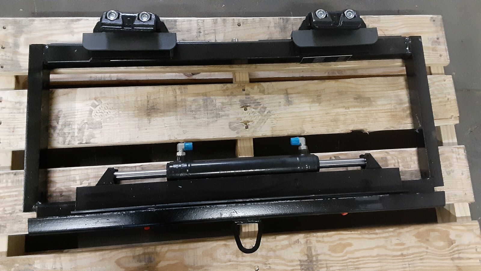 New Class 3 Forklift Side Shift 36 inch wide 20 Inch Carriage for 6-8K Forklift