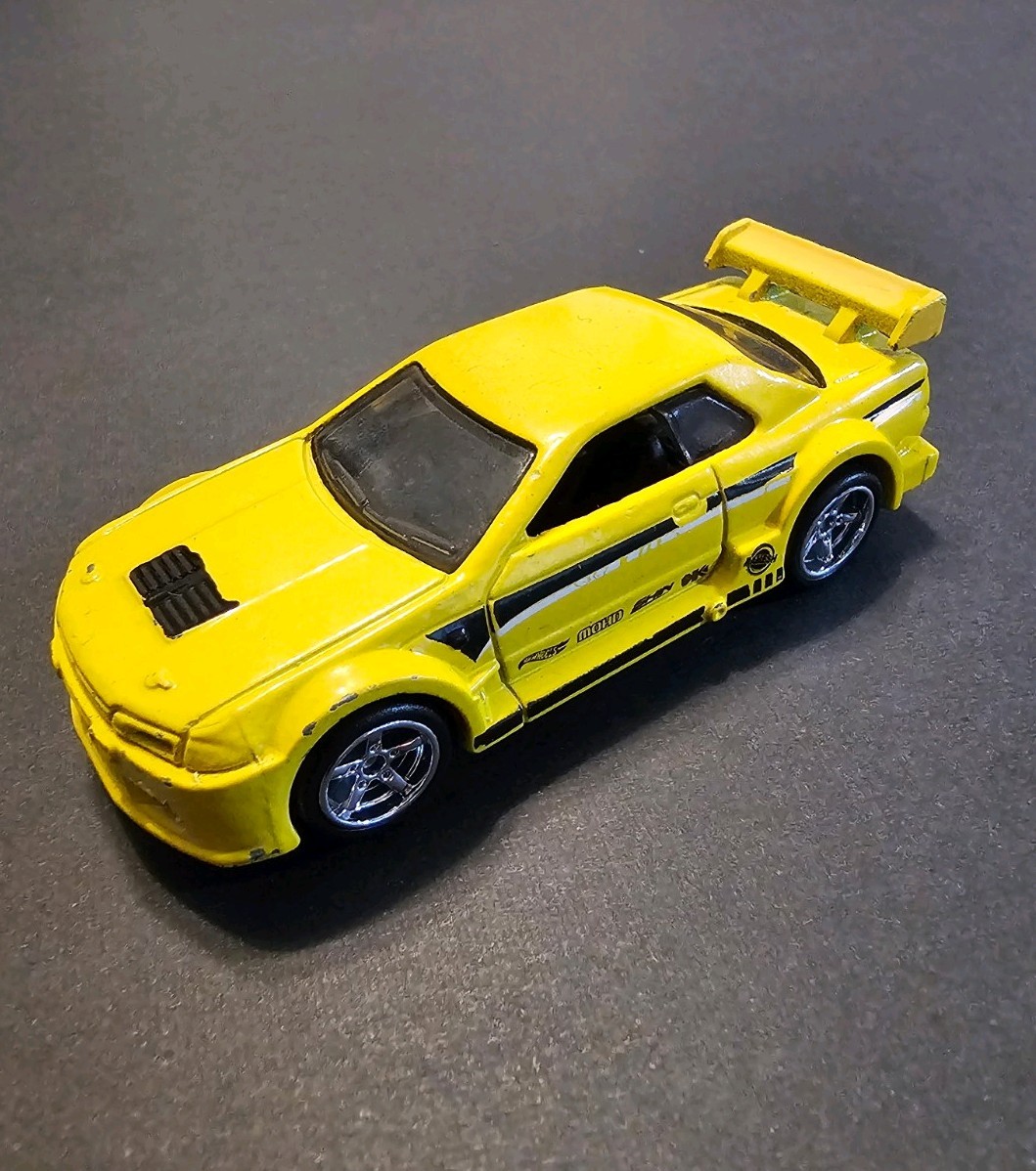Custome Real Riders Wheel Swap 2016 HOT WHEELS NISSAN SKYLINE GT-R (R32) Custome Real Riders Wheel Swap 2016 HOT WHEELS NISSAN SKYLINE GT-R (R32)