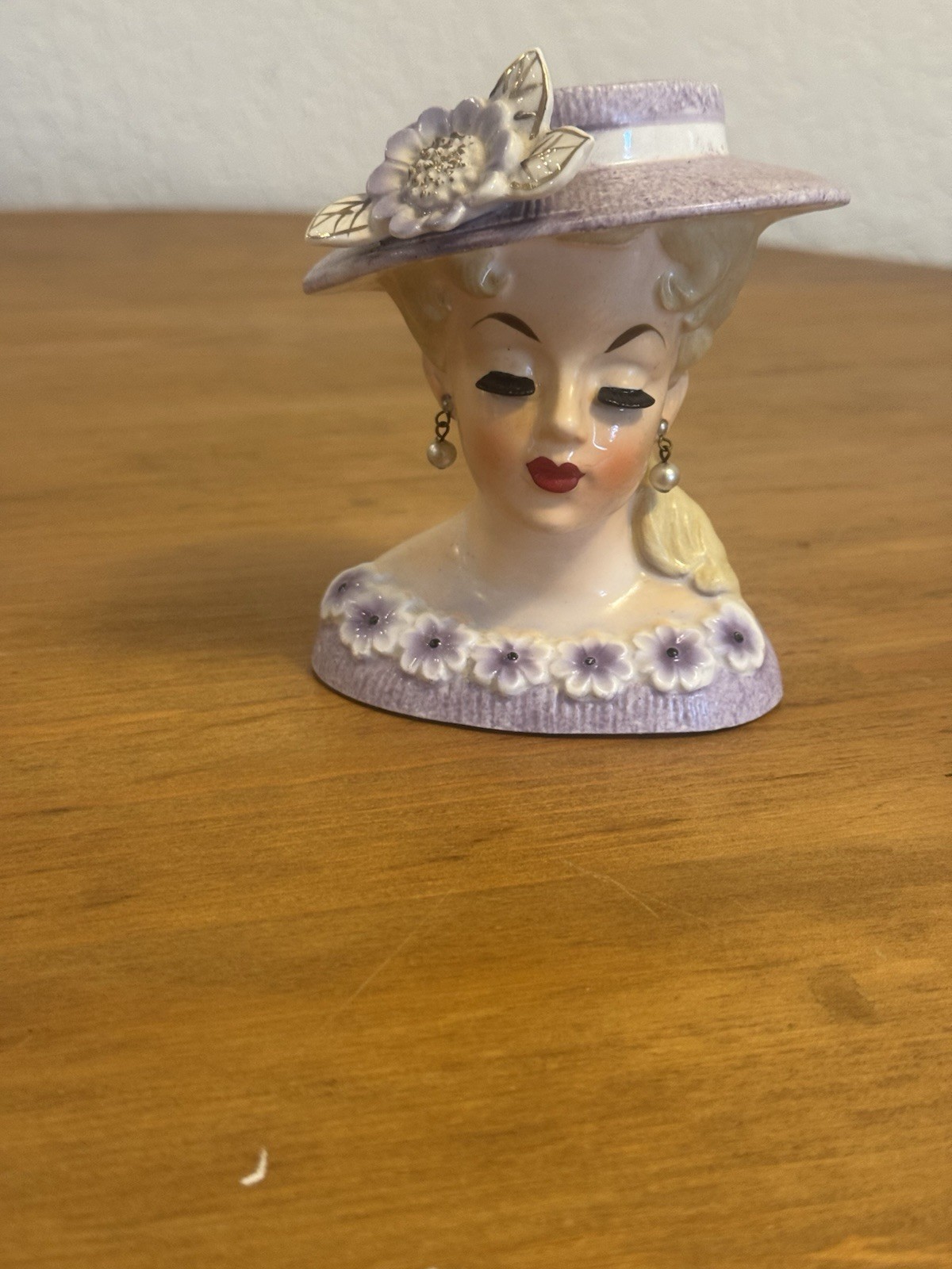 Pristine Vintage Rubens Originals Head Vase Model Number 498B