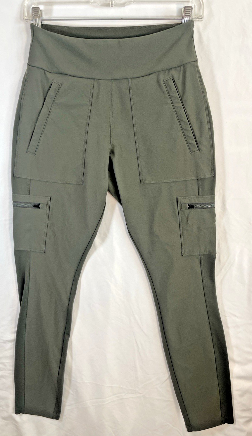 Athleta Headlands Hybrid Cargo Tight Leggings Peat Zippered Pockets S ize 4
