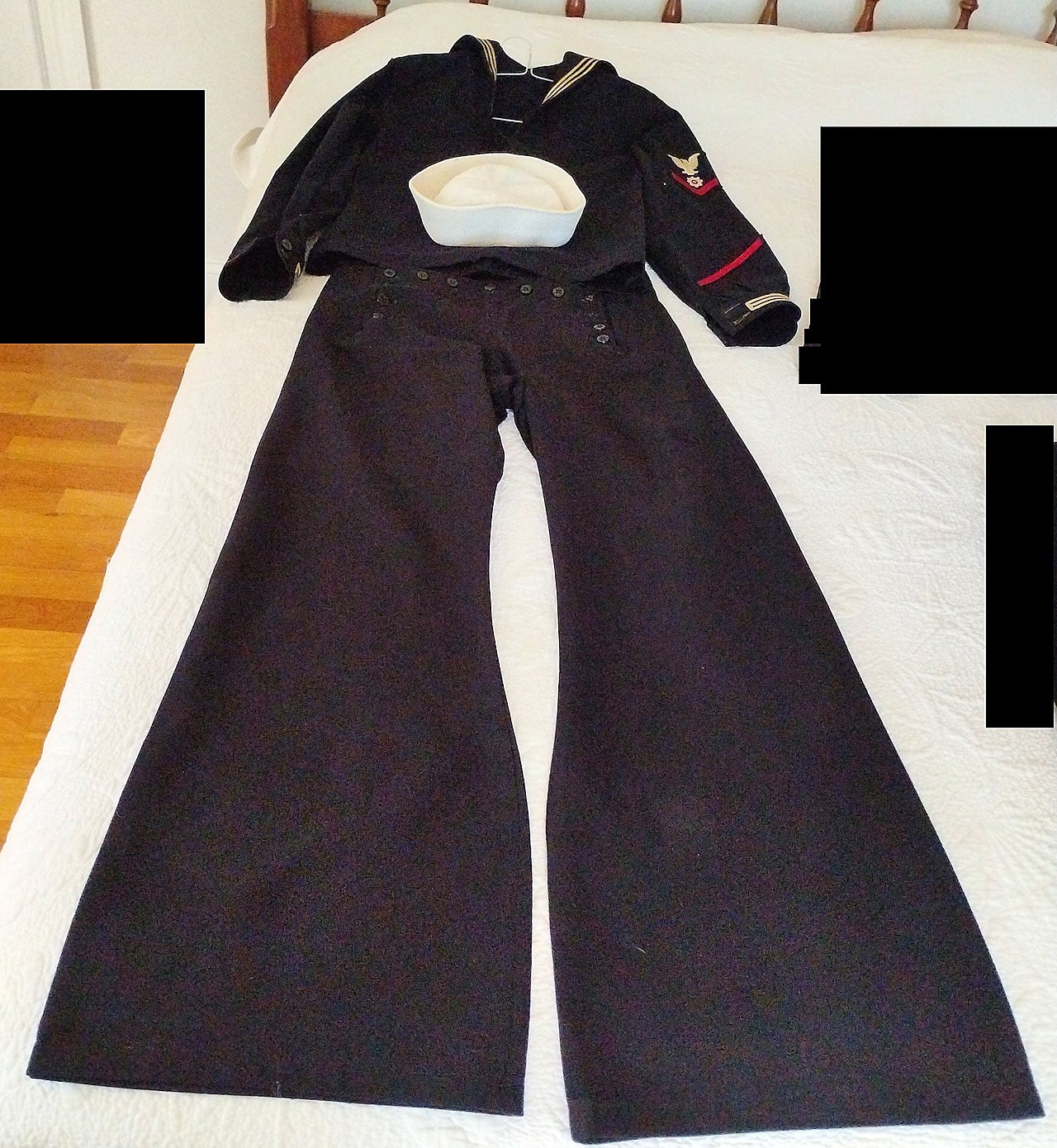 Vintage US Navy WW2 Named 3rd Class Engineman Cracker Jack Uniform & Cap READ