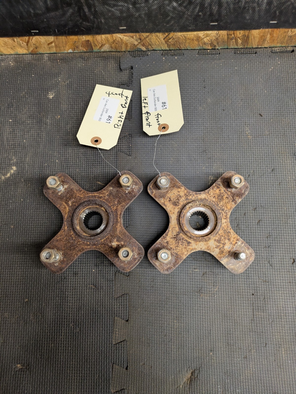 2009 Can Am Outlander 800 XT EFI Left & Right Frontier Hub Hubs Bombardier