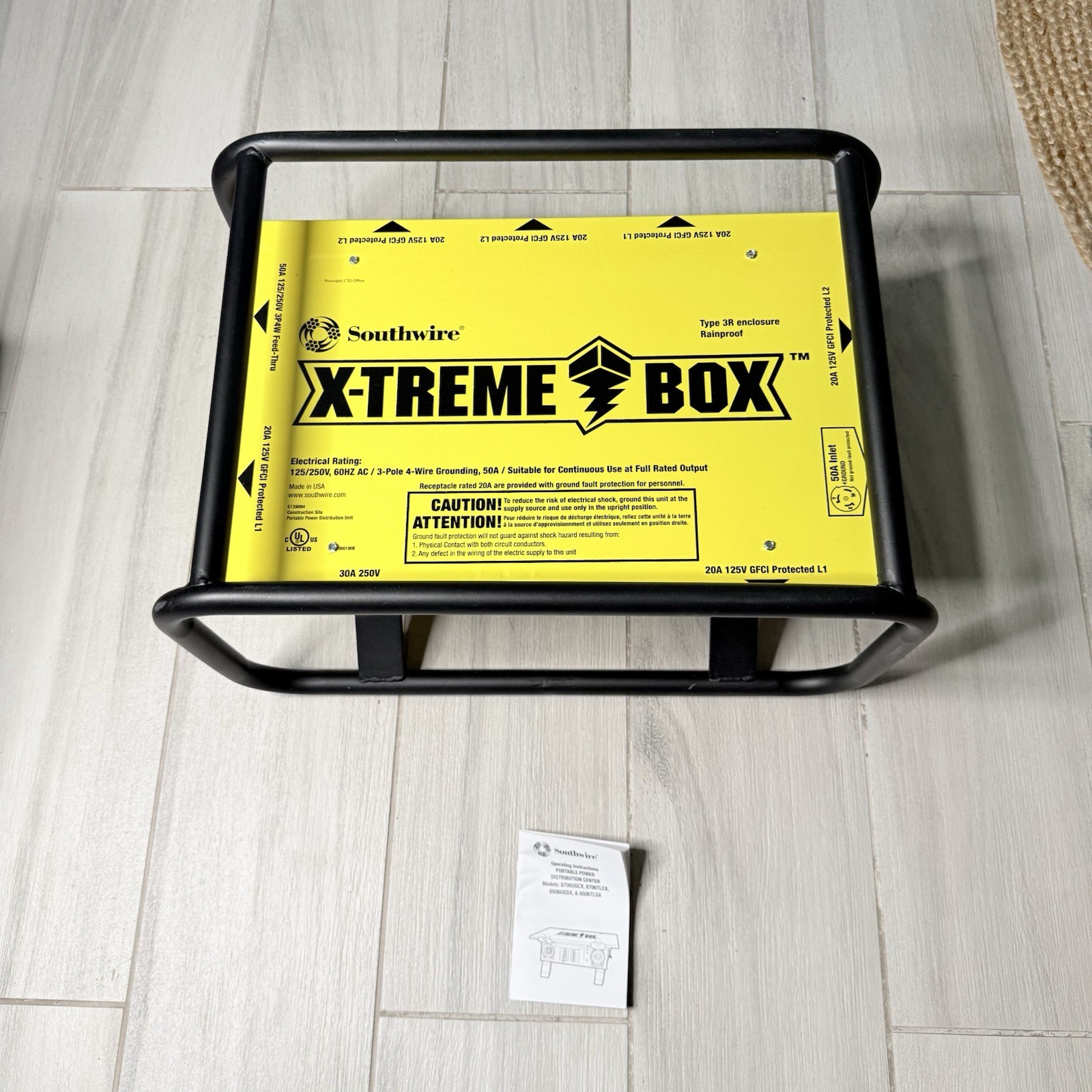 Southwire X-Treme Box 8706UGCX 50A Power Distribution 6 GFCI 5-20R CEP *DAMAGE*