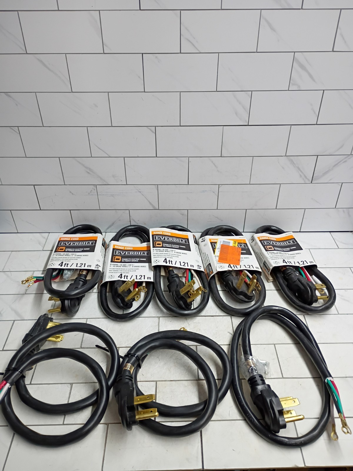 8pk Everbilt 4 ft. 4-Prong 40 Amp Range Cord 1004 078 427 Open Box