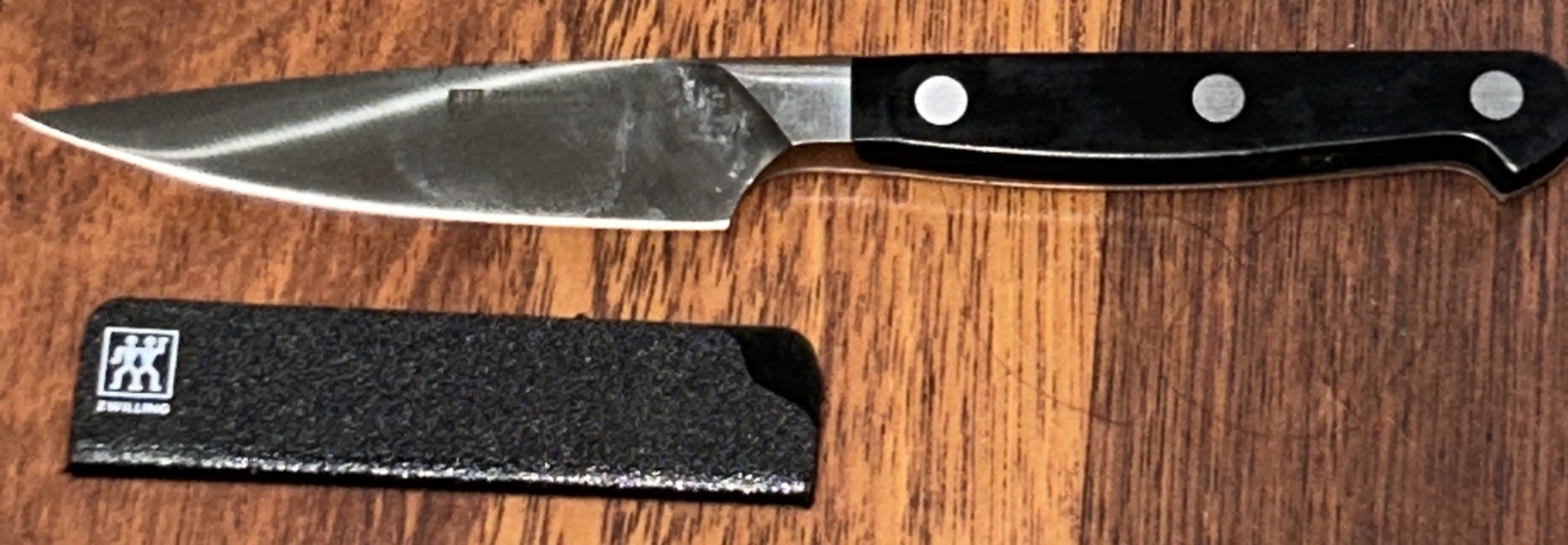 ZWILLING J.A. Henckels Pro 4\