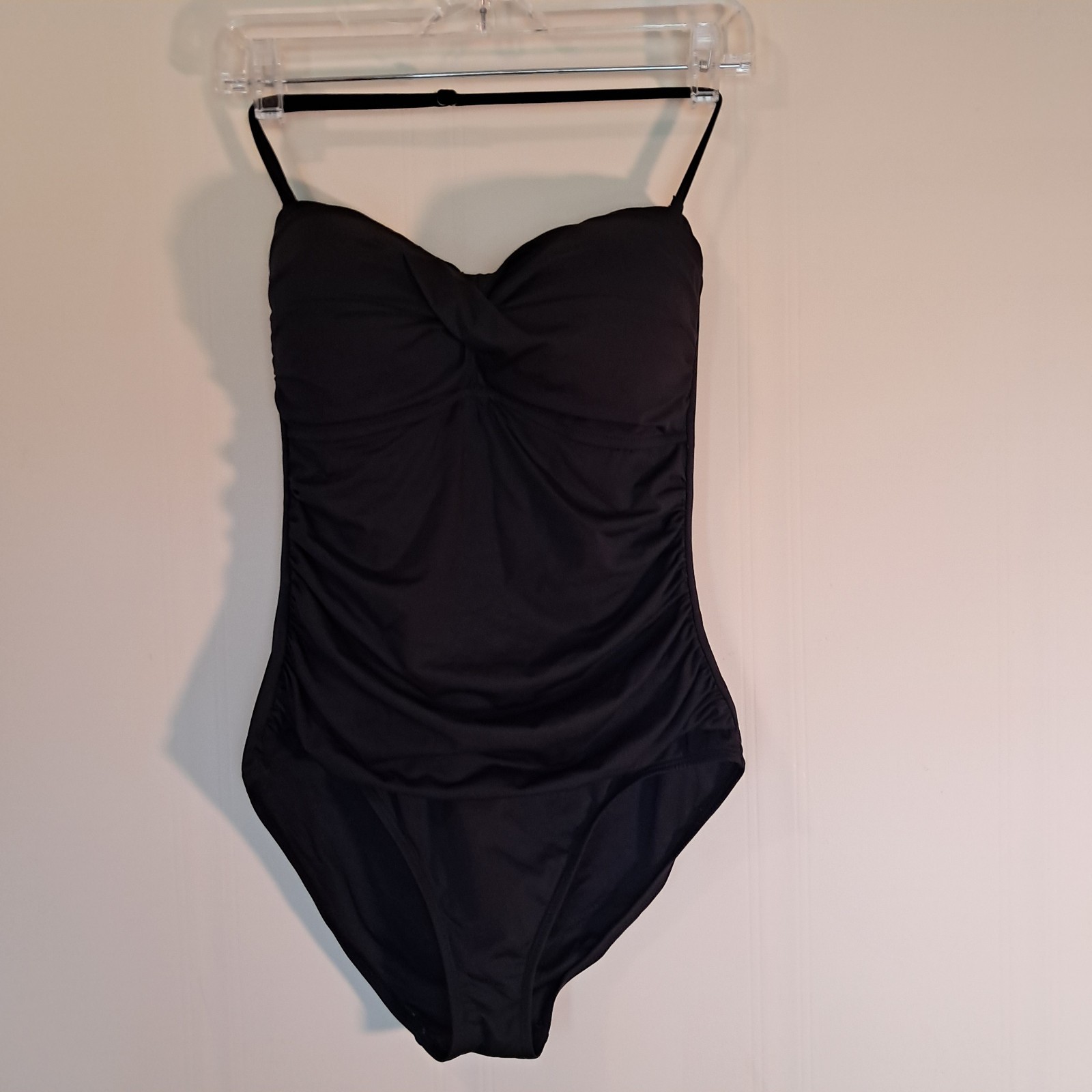 Anne Cole One Piece Swimsuit, Black, Ruched, Size 10, Removable strap. Anne Cole One Piece Swimsuit, Black, Ruched, Size 10, Removable strap.