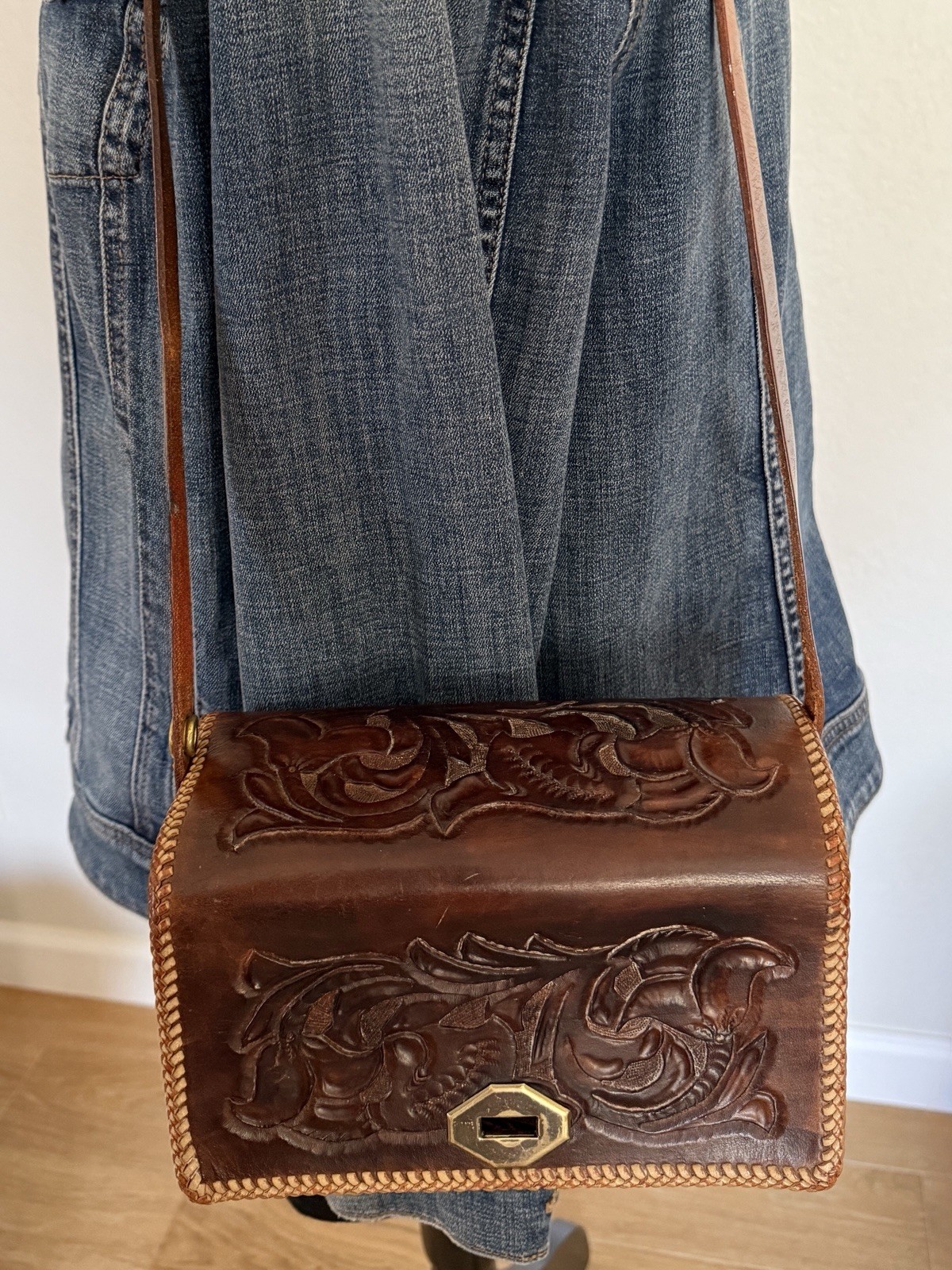 Vintage Hand Tooled Leather Western Purse Mexico 1960’s Vintage Hand Tooled Leather Western Purse Mexico 1960’s