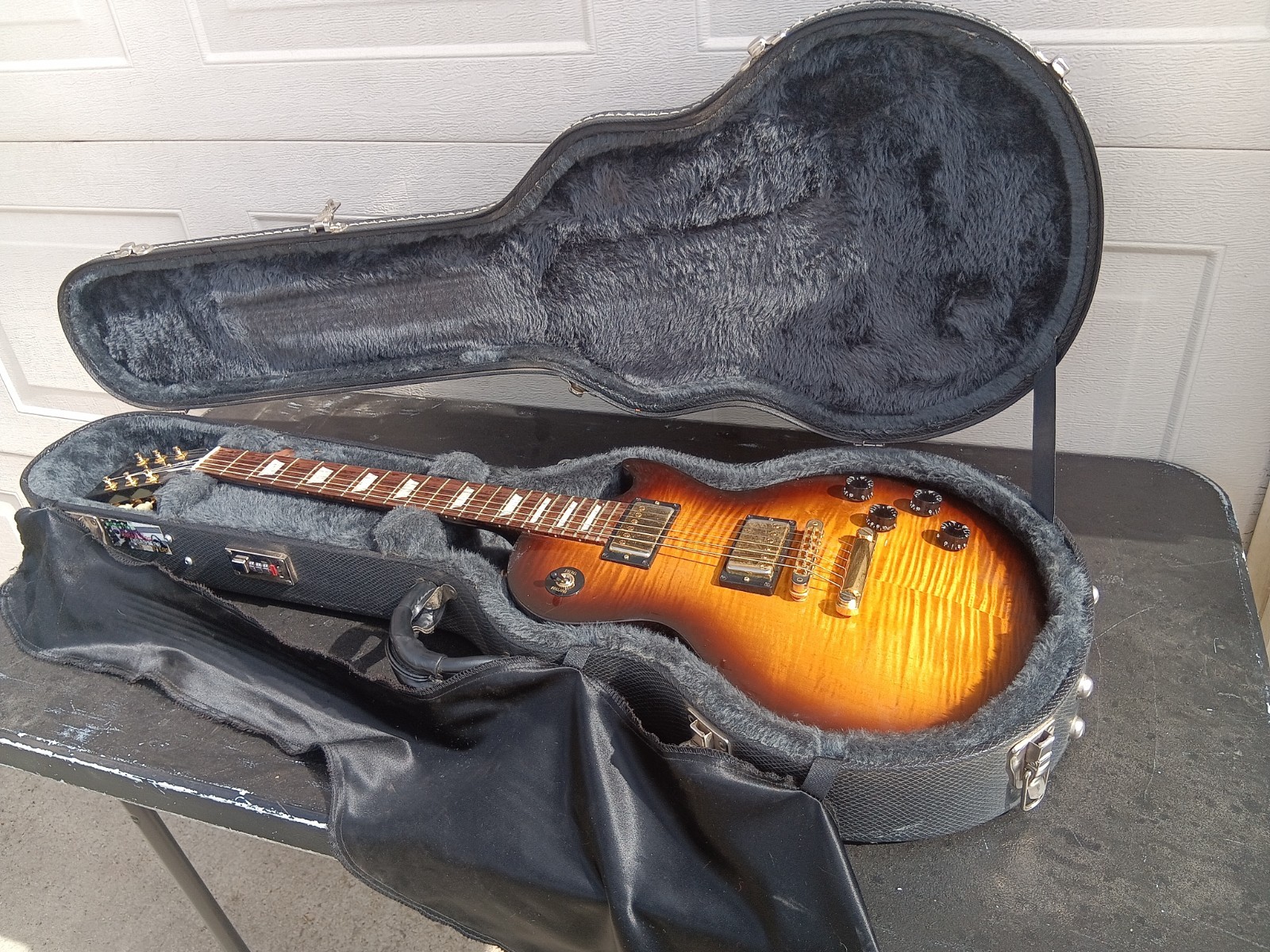 Gibson Les Paul Studio 2003 W/case and paperwork GIBSON guitars USA MADE 