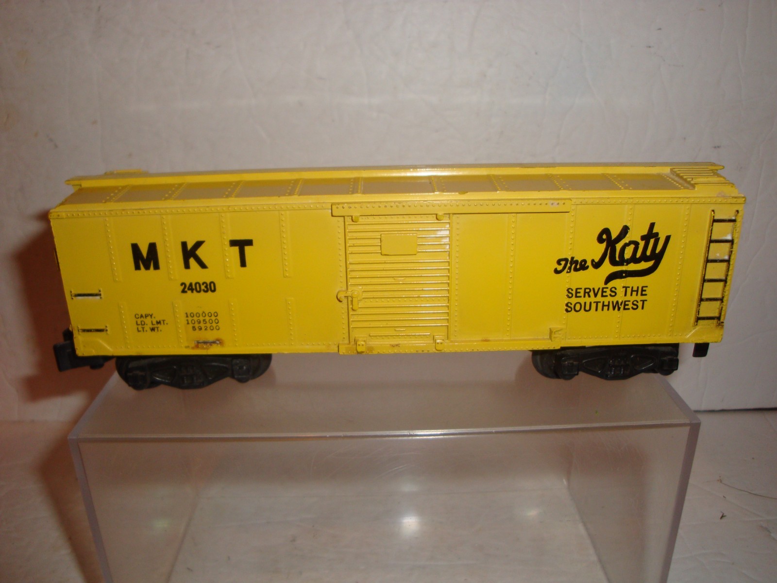 American Flyer  Extremely Rare #24030 Painted Boxcar