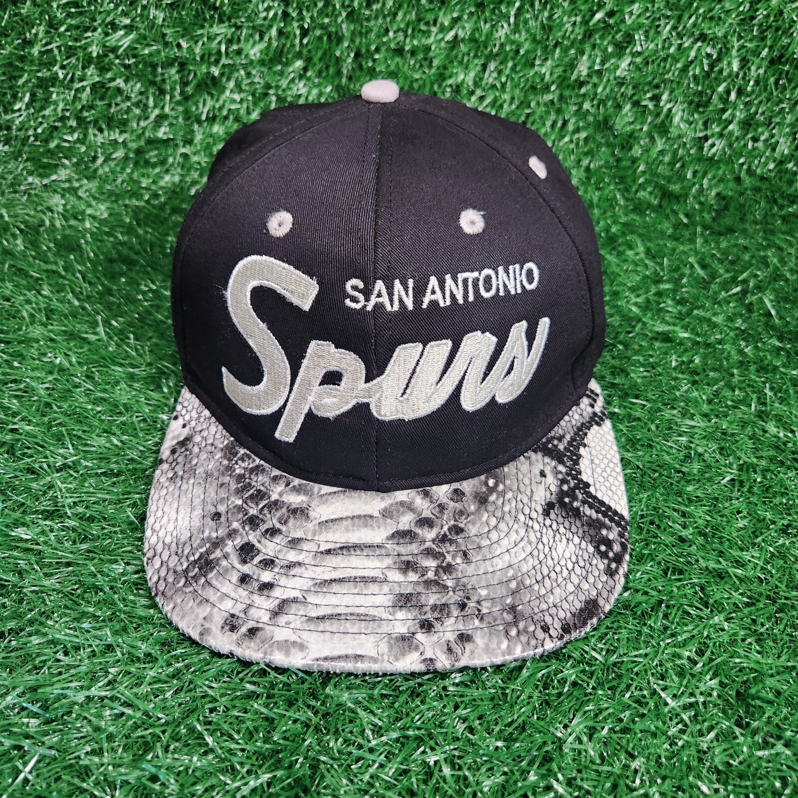 Rare Mitchell & Ness x Just Don RSVP Gallery San Antonio Spurs Python Brim Hat Rare Mitchell & Ness x Just Don RSVP Gallery San Antonio Spurs Python Brim Hat