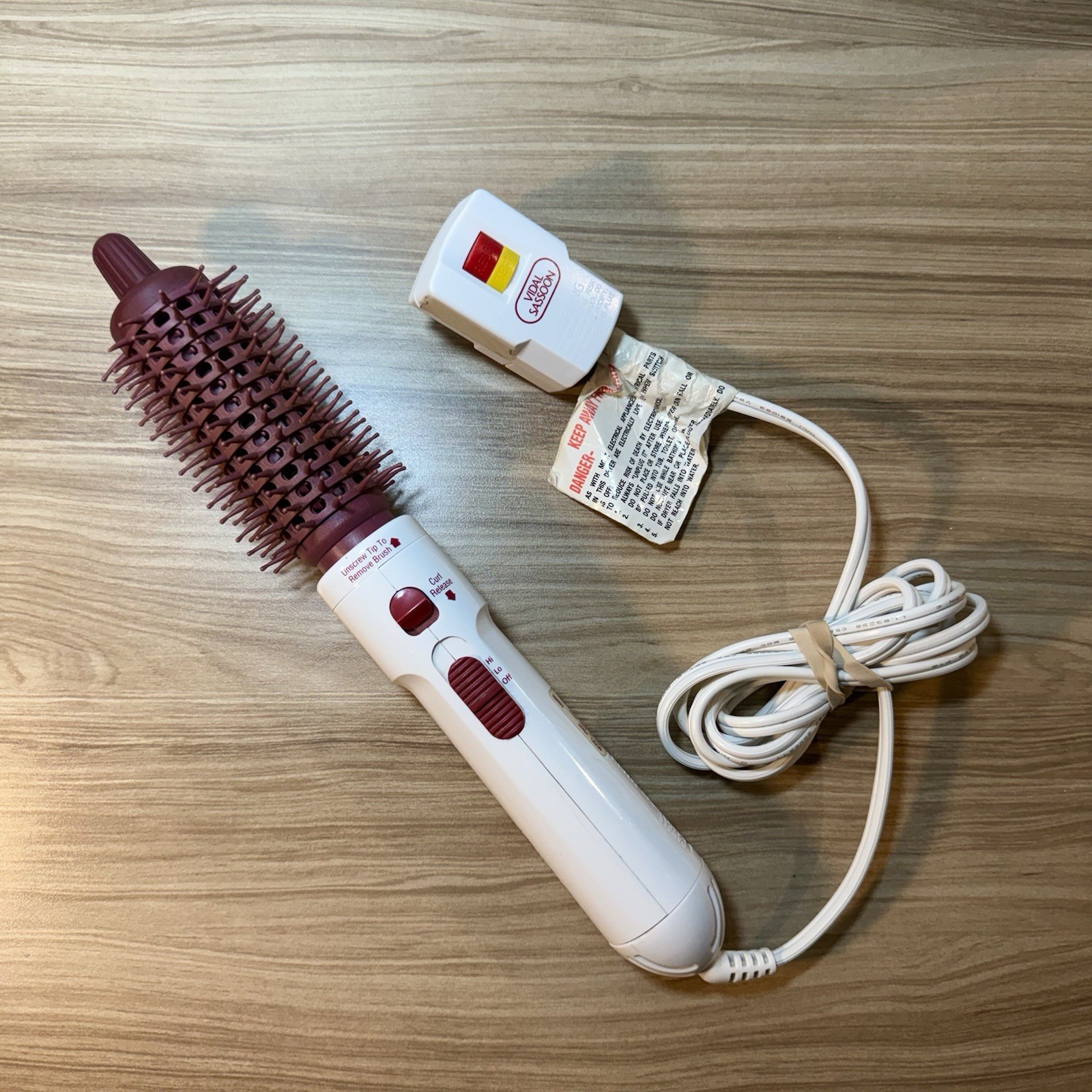 VTG Vidal Sassoon 1.5” Hot Air Hair Styling Brush Blowdryer In One VS432 WORKS