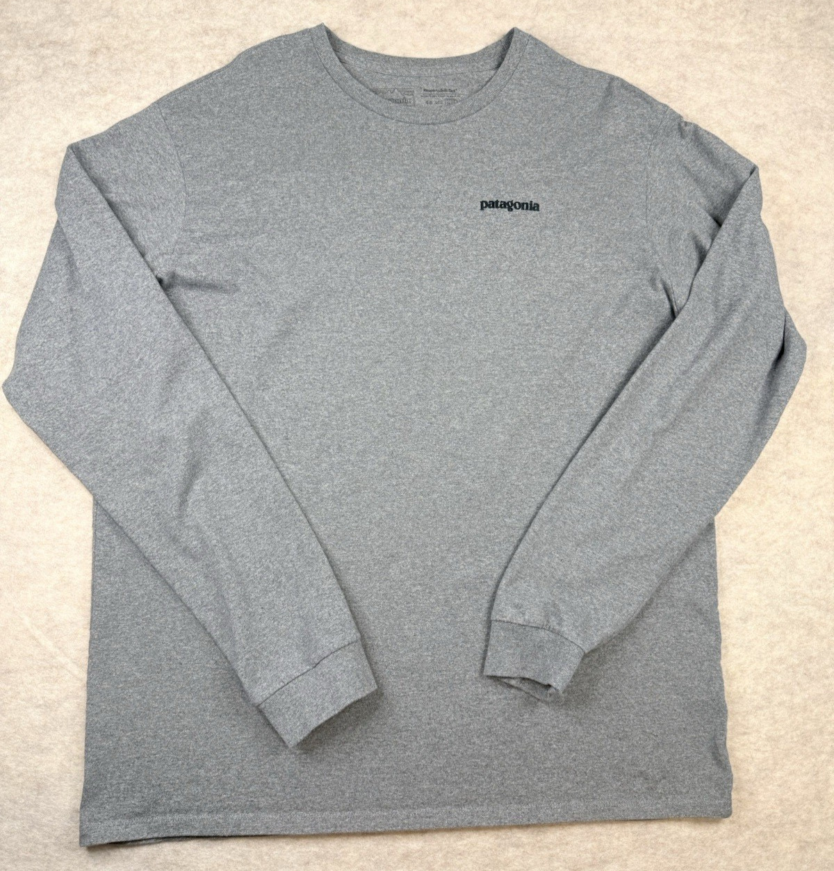 Patagonia Mens Large Gray Long Sleeve Tshirt Mountains And Logo Patagonia Mens Large Gray Long Sleeve Tshirt Mountains And Logo