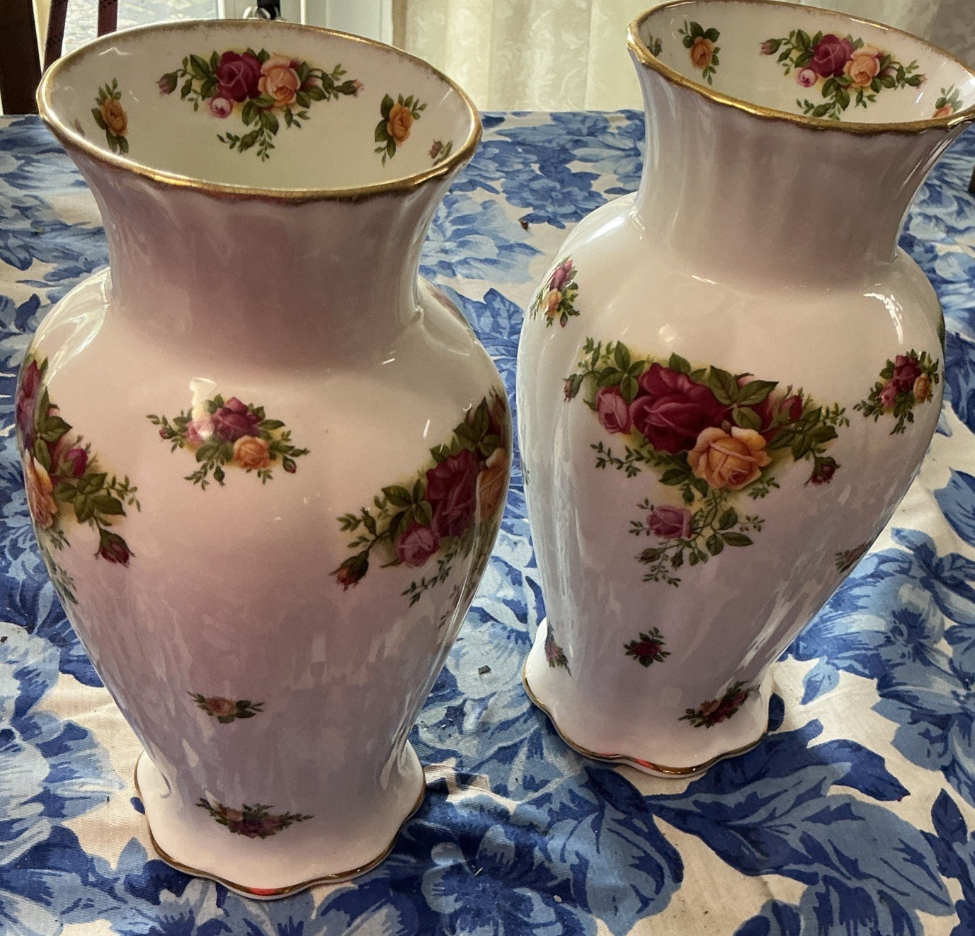 Vtg Royal Albert Bone China Old Country Roses Montrose Vase 1962 7.25\