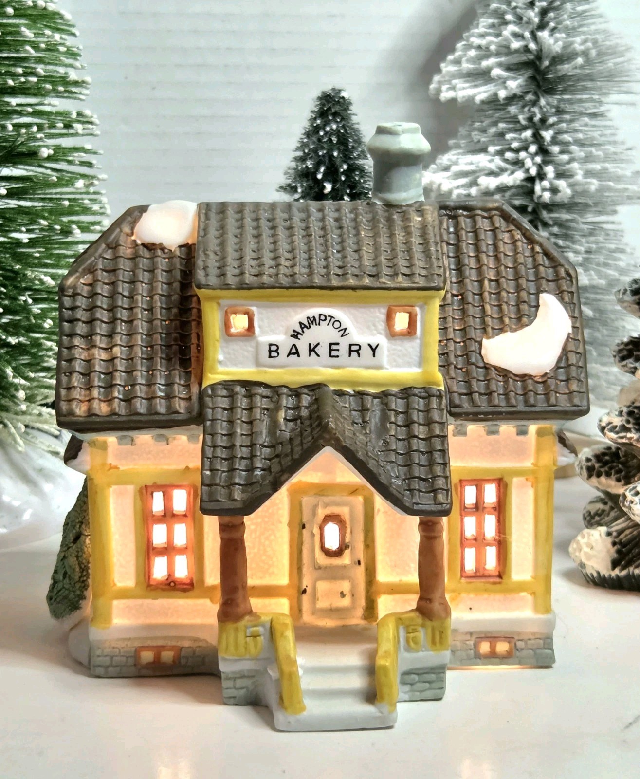 Lemax Dickensvale Hampton Bakery Porcelain Lighted Fall Seasonal Village 1993 