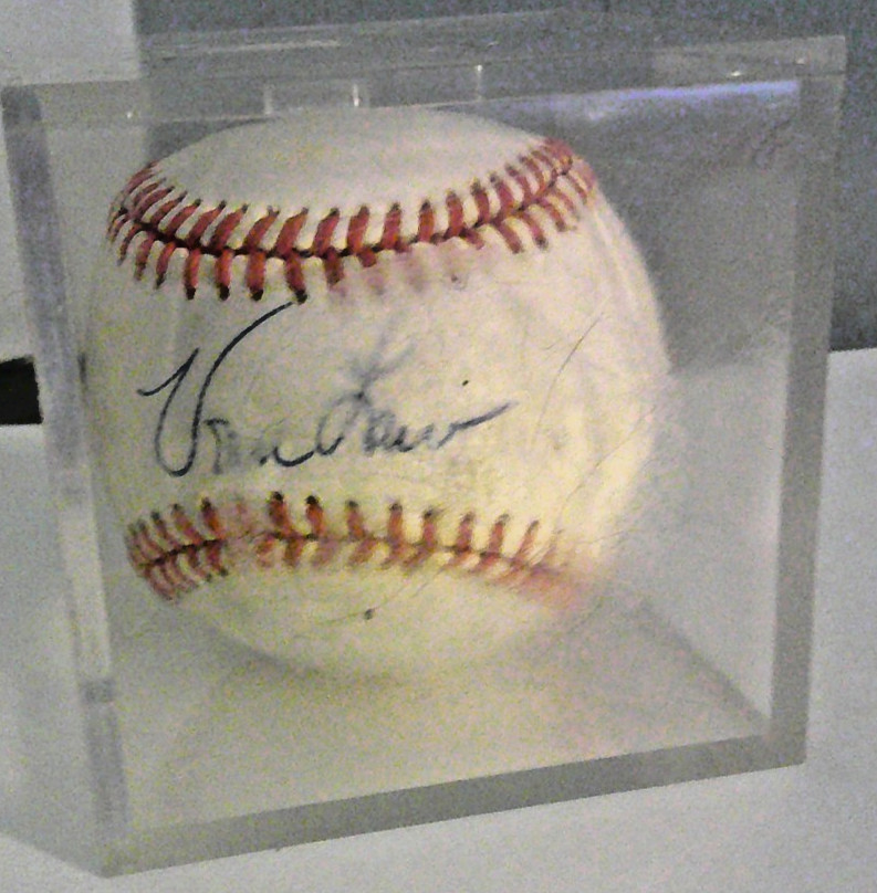 VERN LAW SIGNED National League WHITE BASEBALL INSCRIBED Pittsburgh PIRATES Fine VERN LAW SIGNED National League WHITE BASEBALL INSCRIBED Pittsburgh PIRATES Fine