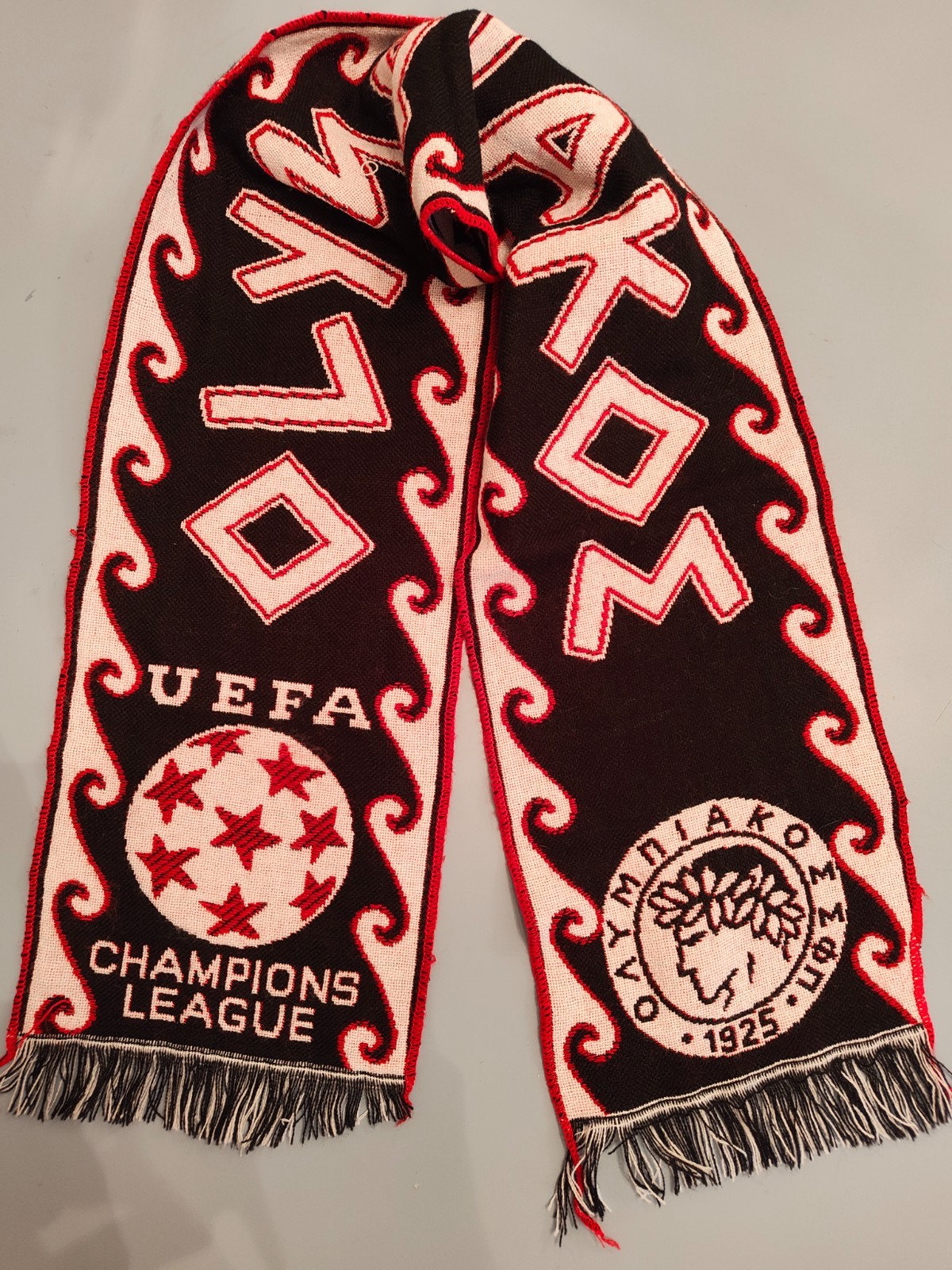 Vintage Olympiacos Piraeus UEFA Champions League Football Scarf Greece Vintage Olympiacos Piraeus UEFA Champions League Football Scarf Greece