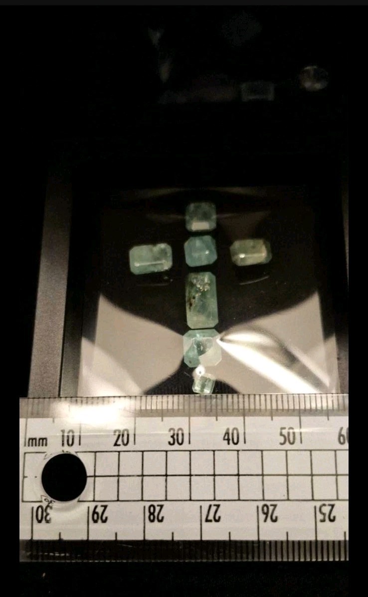 15.70 Carat Natural Emerald Parcel – 7 Pieces – Orgin - Chitral Valley, Pakistan