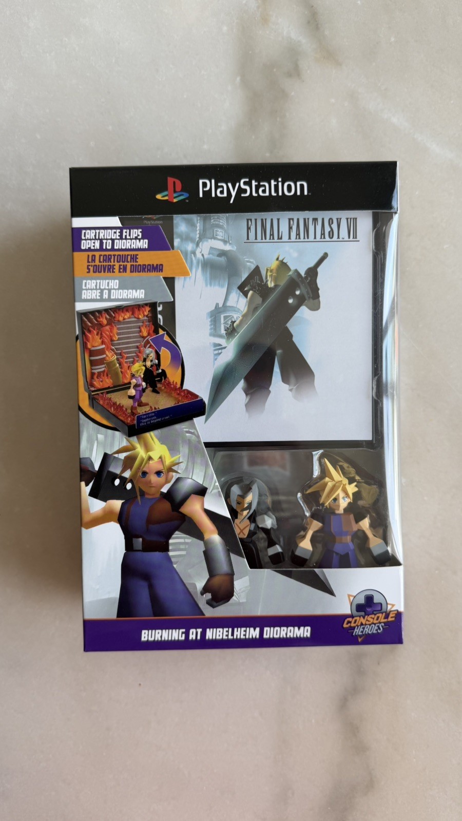 Playstation Diorama Console Heroes Series Final Fantasy VII 7 Cloud - IN HAND