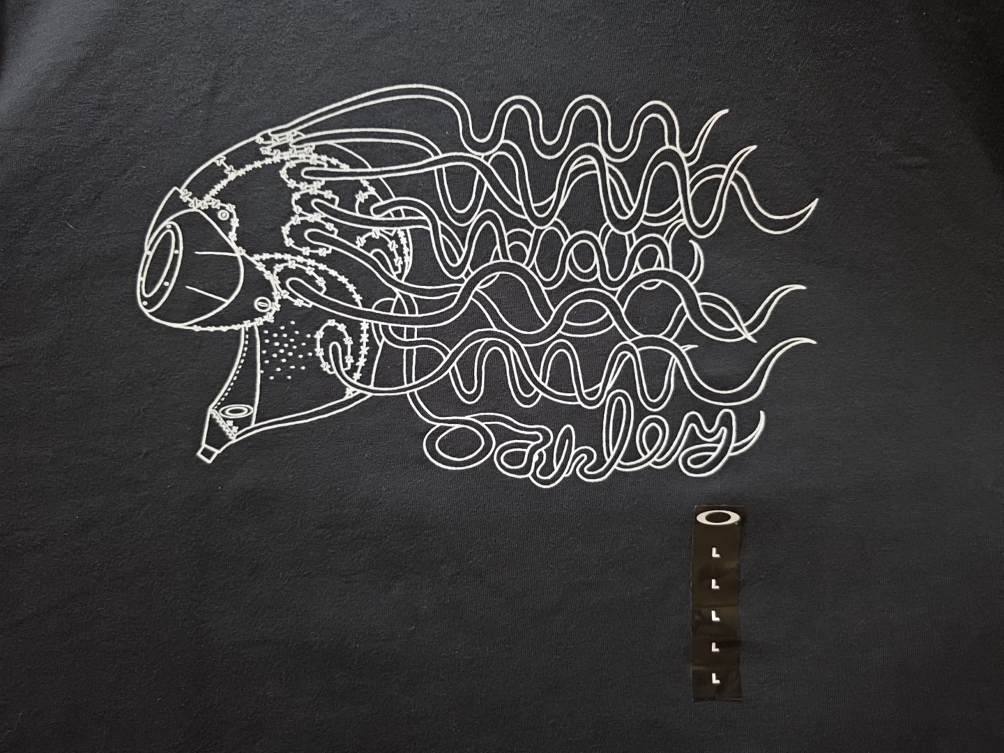 OAKLEY MEDUSA HELMET LIMITED EDITION BLACK T SHIRT SIZE L 100% COTTON BRAND NEW 
