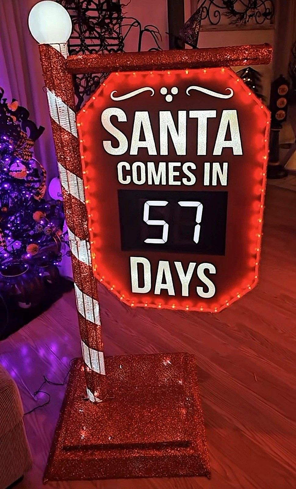 5' Pre-Lit Santa Christmas Countdown Calendar 482 LED Outdoor Yard Decoration