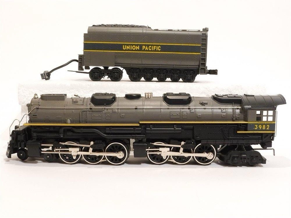 MTH RailKing O Union Pacific Challenger 2 Tone Gray 4-6-6-4 Locomotive #3982