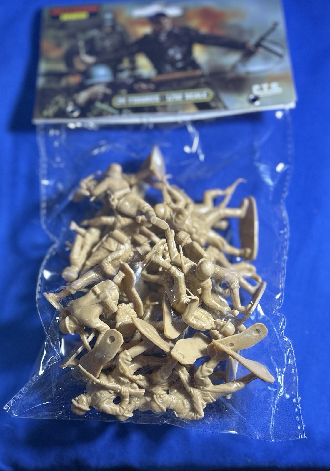 CLASSIC TOY SOLDIERS- AIRFIX & MARX WWII German Toy Soldiers (54MM) 24 in 12 TAN