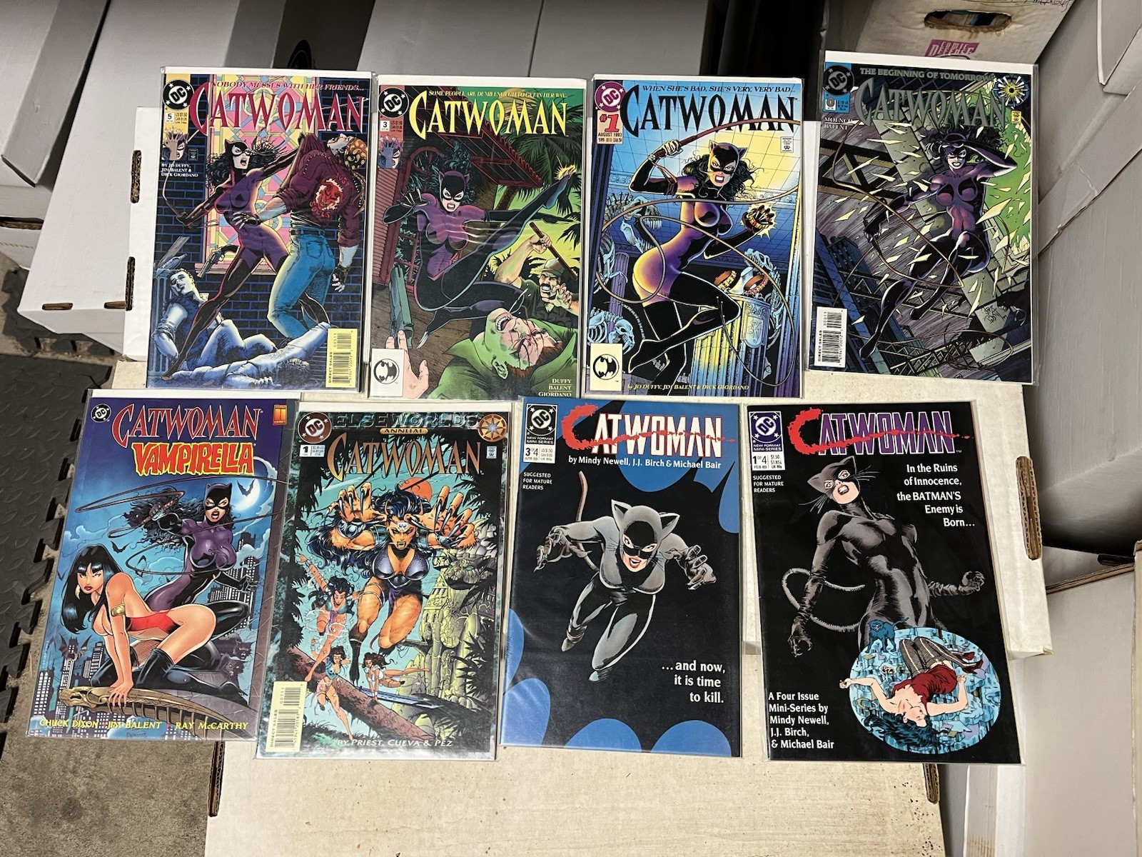 Catwoman 1-4 1989 Vampirella 1 + 0 1-6 1993 Elseworlds Annual 13 Book Lot Vf/Nm