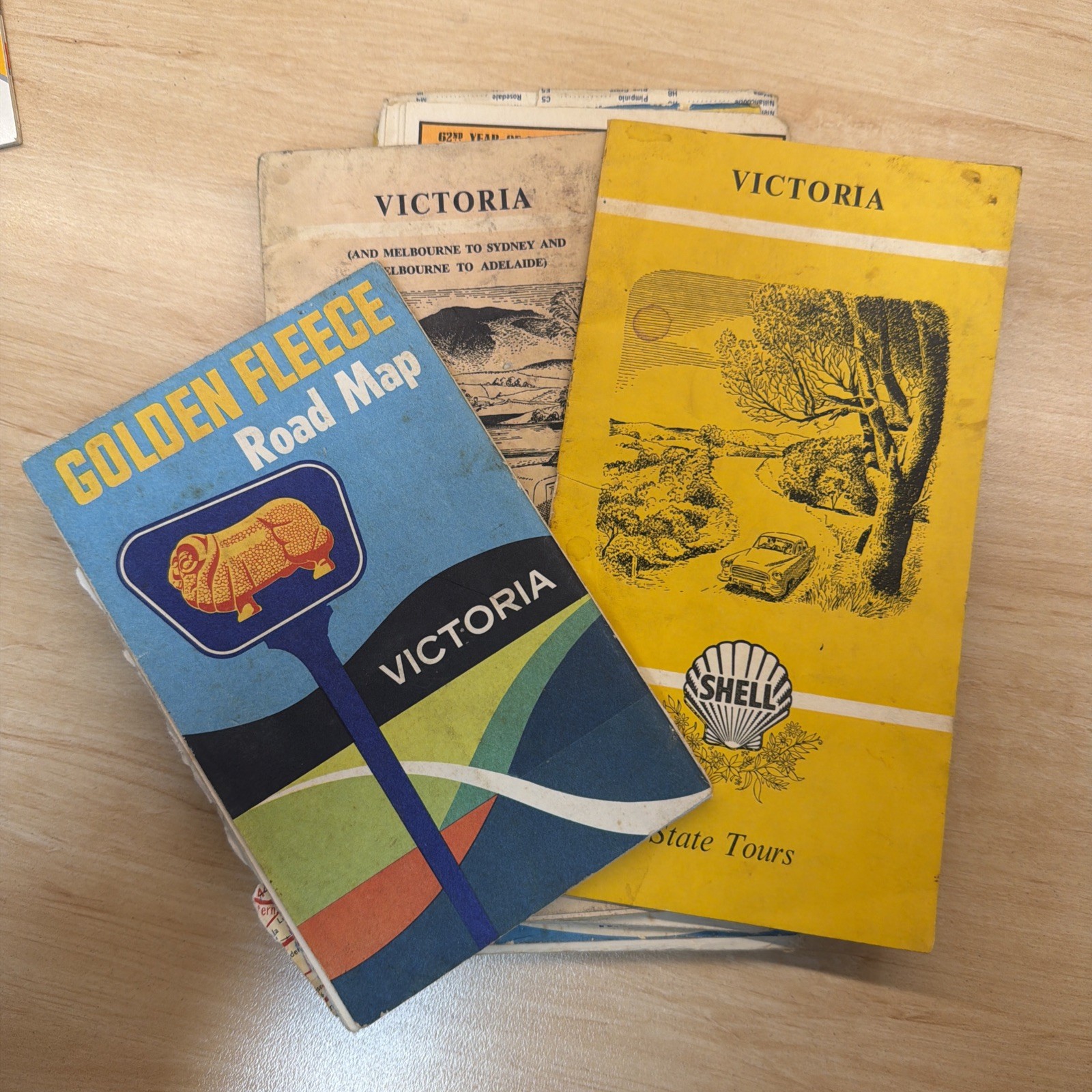 Vintage Australian Road Maps & Touring Guides - Victoria 1950s/60s Petroliana