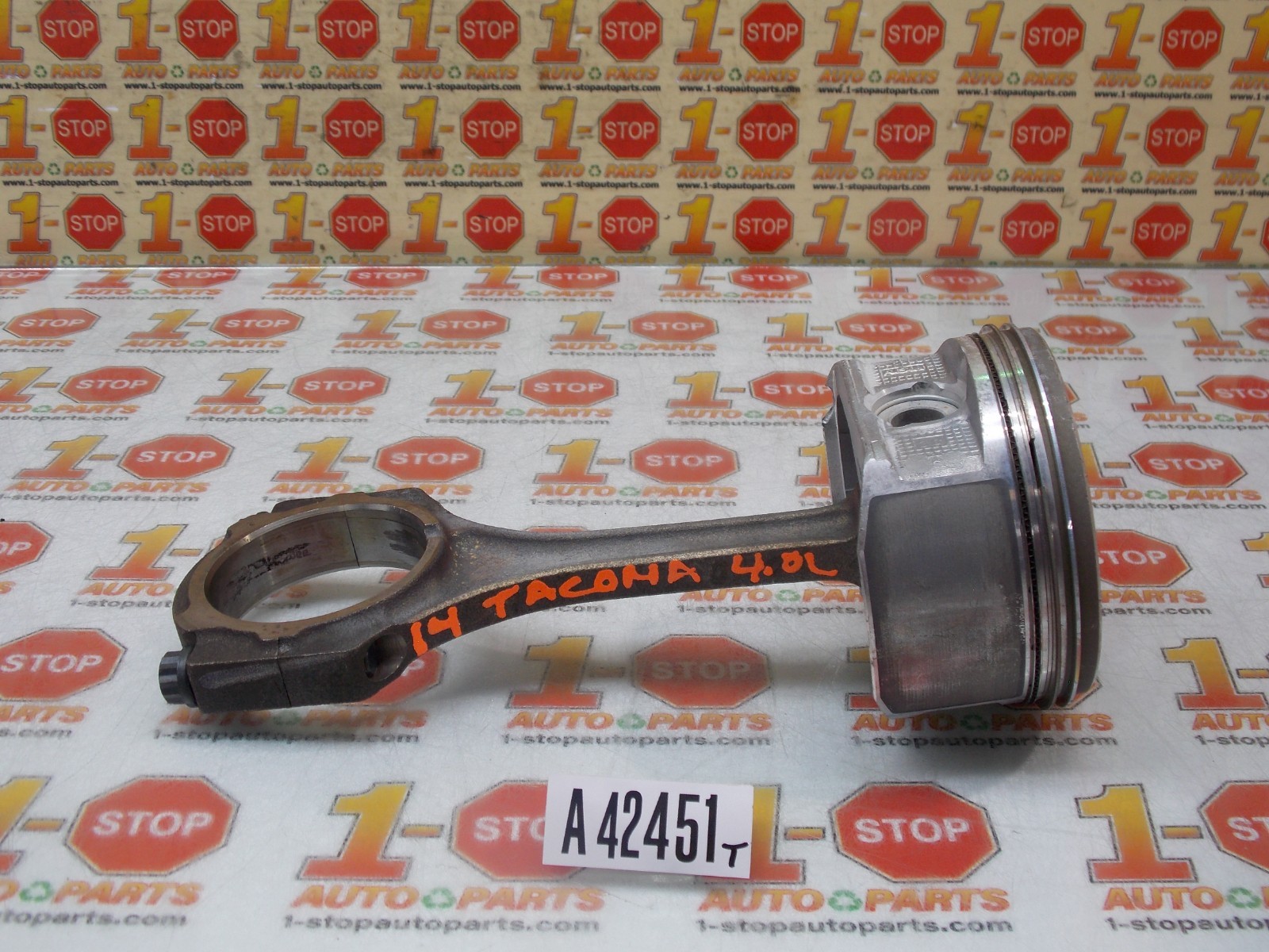 2005-2015 TOYOTA TACOMA 4.0L ENGINE PISTON W/ CONNECTING ROD 13101-0P020 OEM