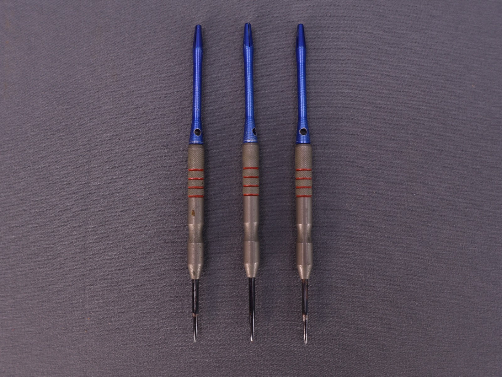 Vintage 90% Tungsten Steel-tip Darts Halex Barrel 20g L 74.3mm x W 6.3mm Blue Vintage 90% Tungsten Steel-tip Darts Halex Barrel 20g L 74.3mm x W 6.3mm Blue