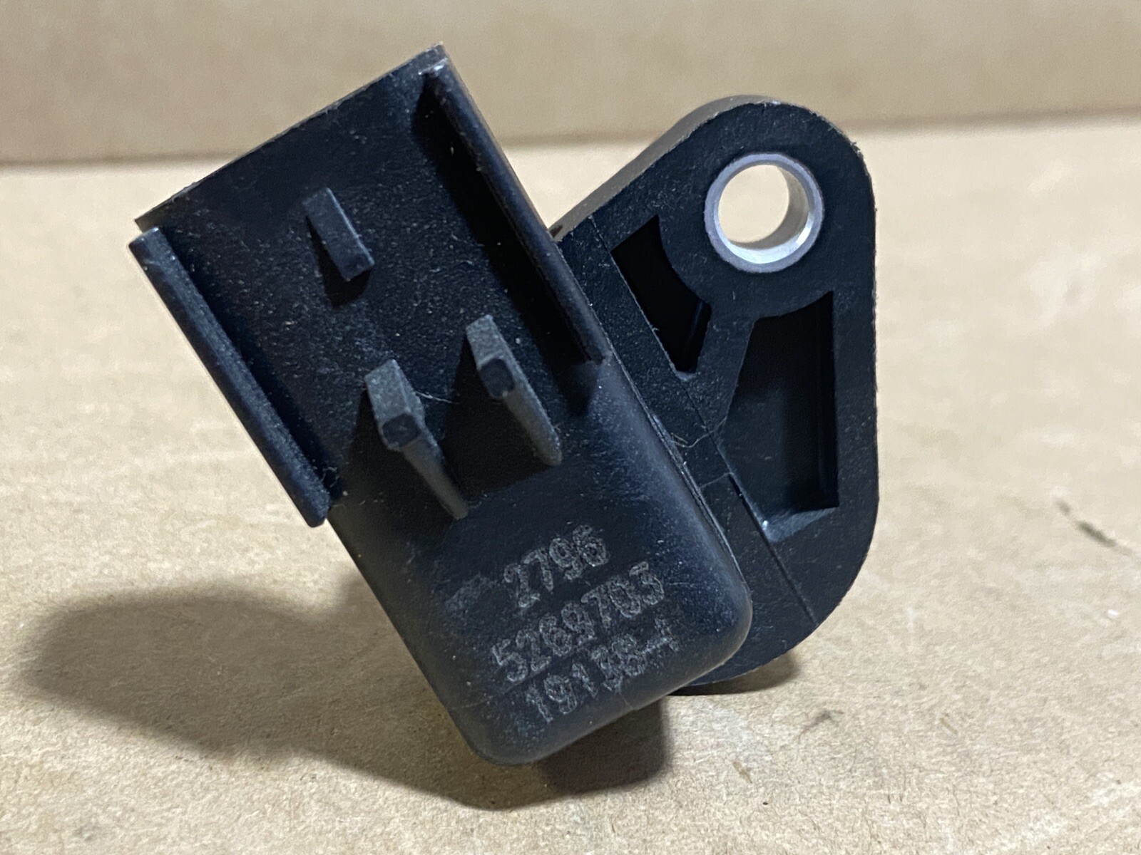 Mopar 5269703 Crankshaft Position Sensor -- 1997-2002 Neon 2.0L -- NOS OEM
