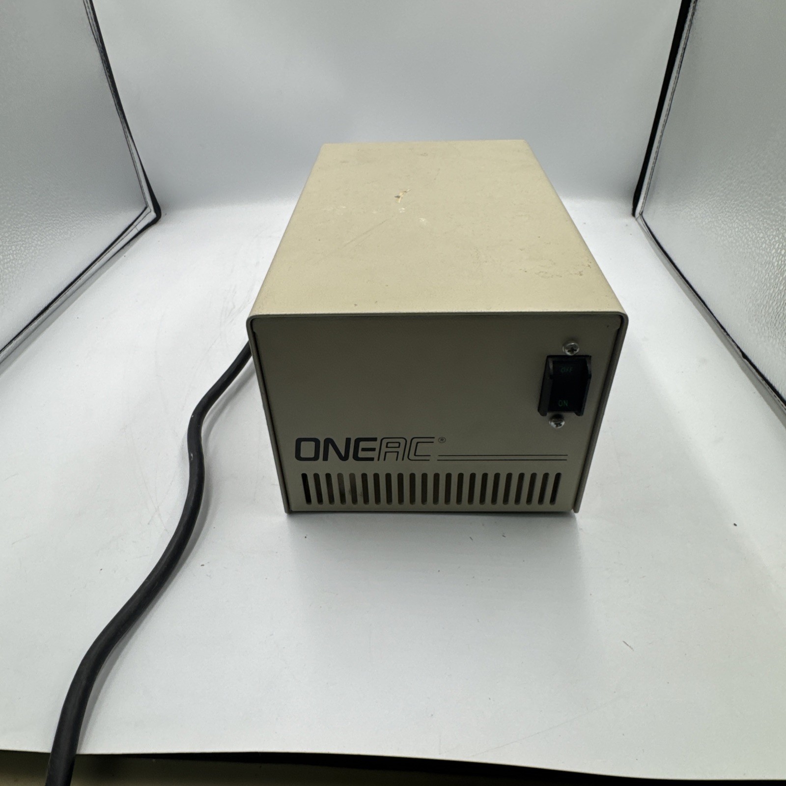 OneAC CP1110 Industrial Power Line Conditioner OneAC CP1110 Industrial Power Line Conditioner